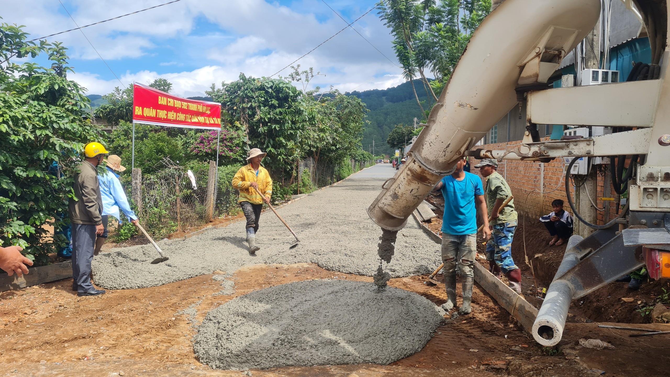 Ra quân làm công tác dân vận