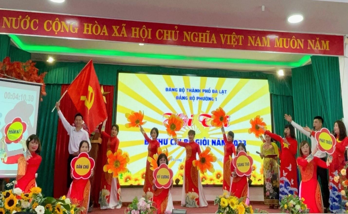 Tiết mục văn nghệ hội thi bí thư chi bộ giỏi năm 2023