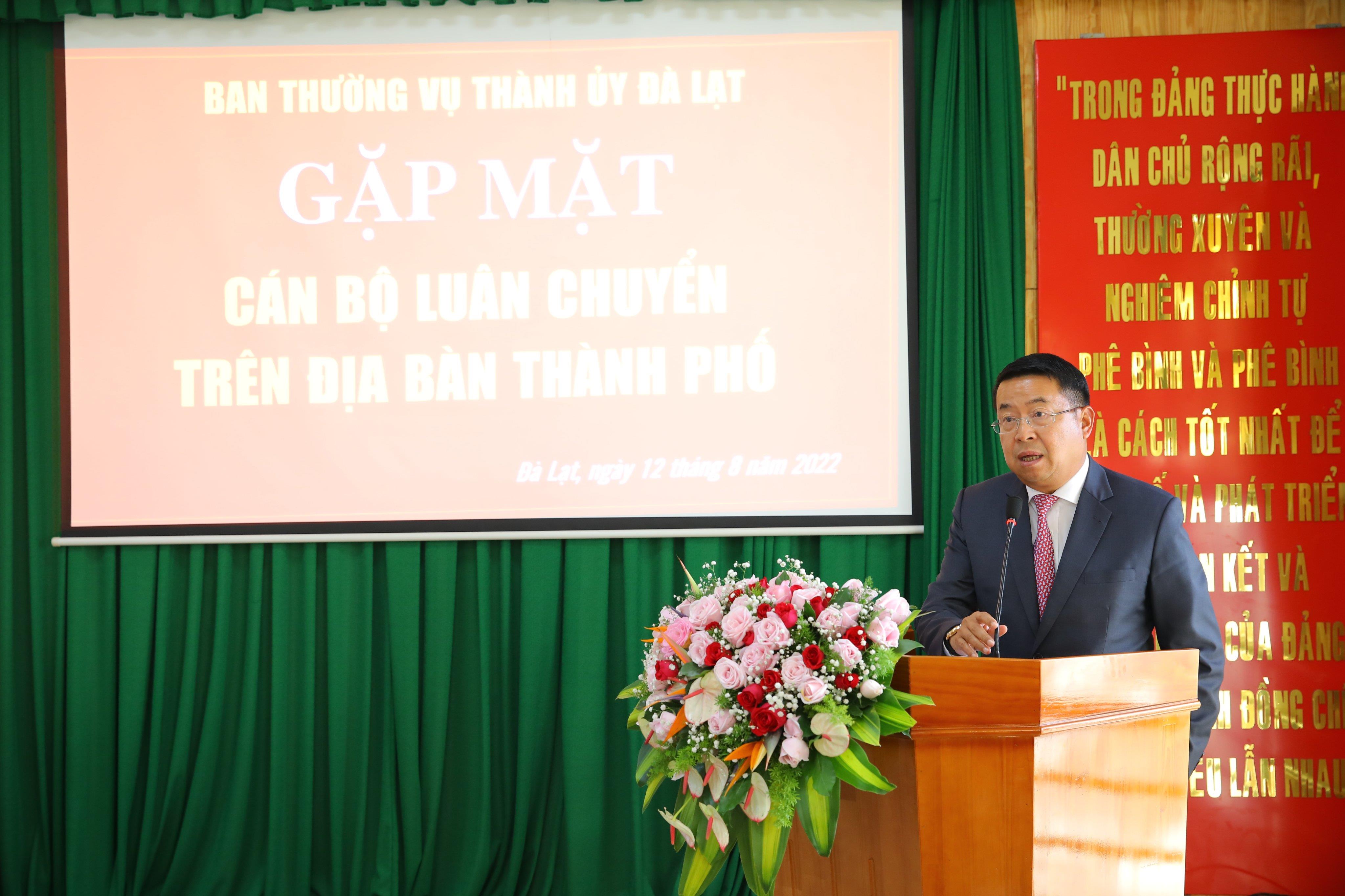 Đồng chí Tôn Thiện San - Chủ tịch UBND thành phố phát biểu tại hội nghị